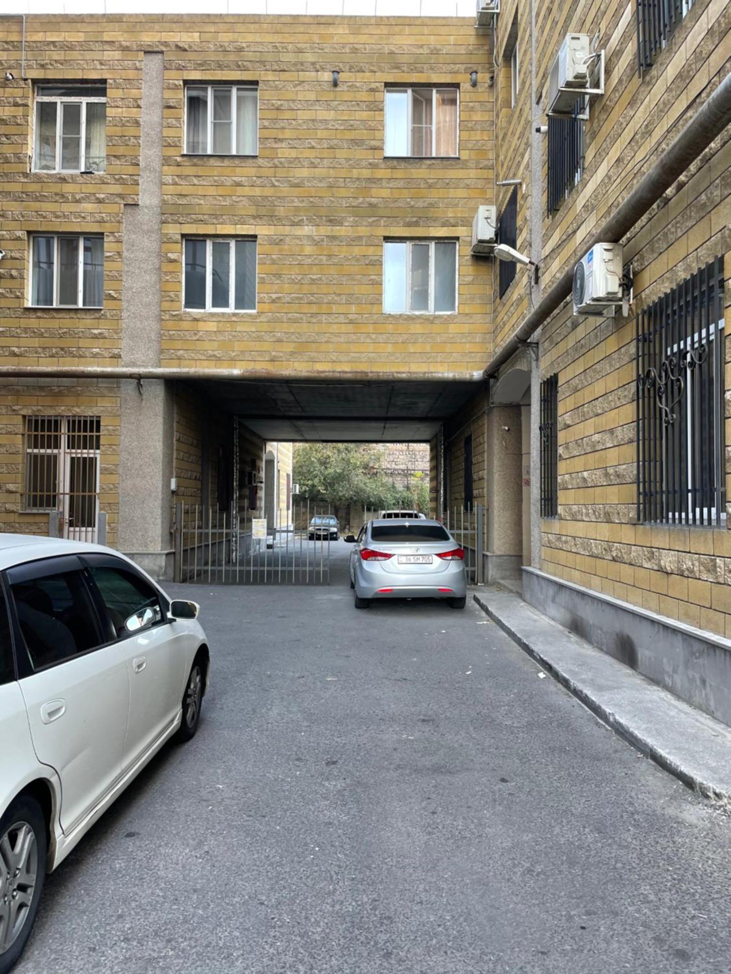 Gold Bunker Apartman Jereván Kültér fotó